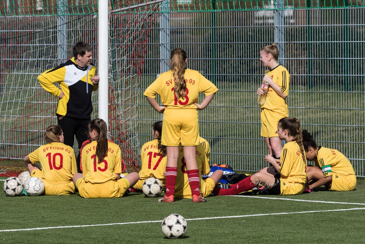 Bild 122 - B-Juniorinnen SG Weststeinburg/Bei - SV Fisia 03 : Ergebnis: 1:2